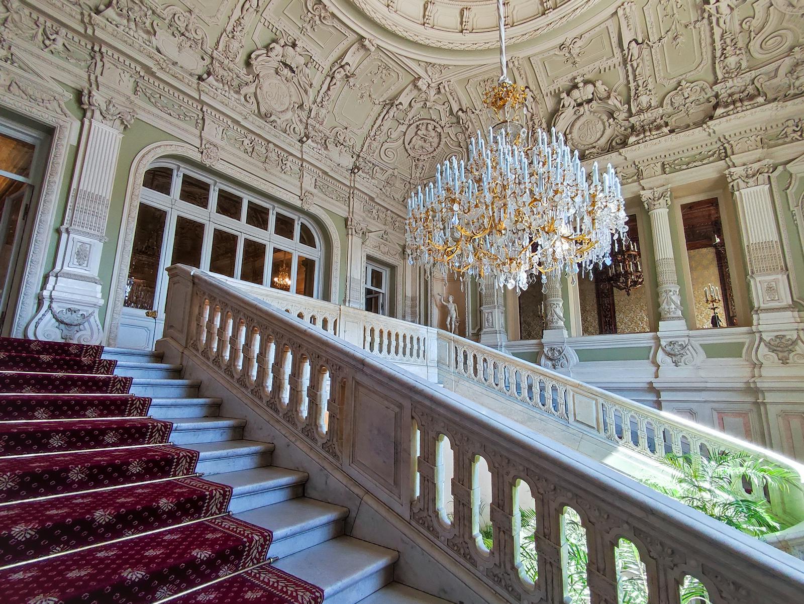Alquiler de Palacio Privado en España: la Alternativa al Hotel de Lujo
