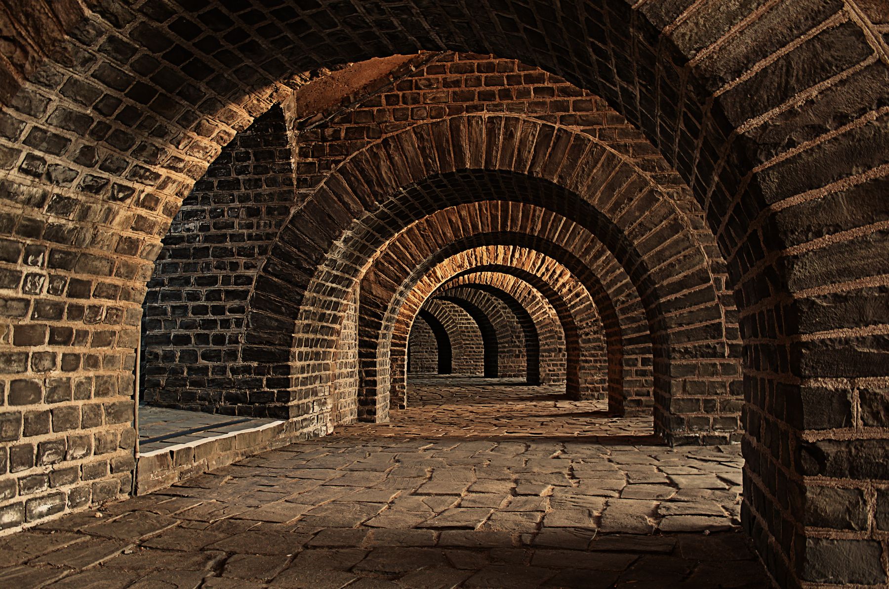 Las Otras Bodegas de Haro: las 4 Zonas Más Allá del Barrio de la Estación