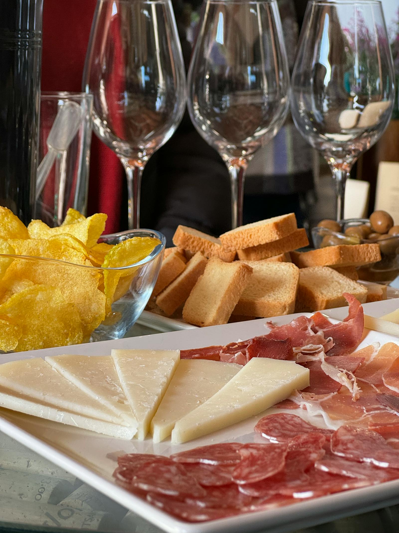 Qué Hacer en Haro en un Fin de Semana: Gastronomía, Vino y Cultura